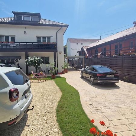 Casa Sebastian Hotel Costinesti Bagian luar foto