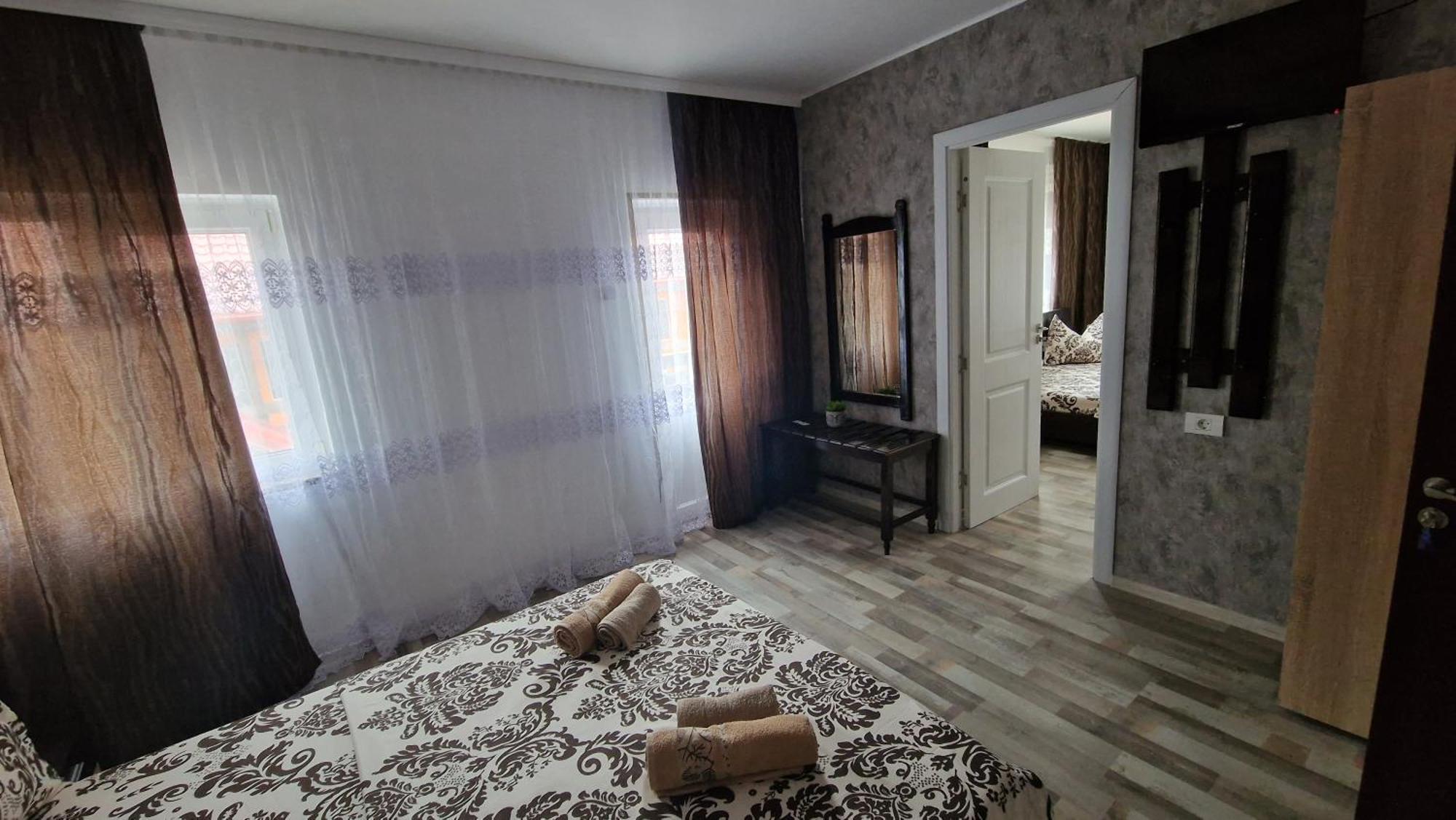 Casa Sebastian Hotel Costinesti Ruang foto
